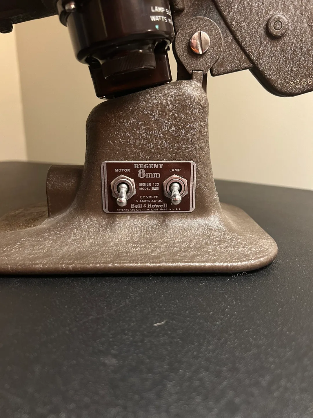 Vintage Bell & Howell Regent 8mm Film Projector - Model 122 image indicator(6)