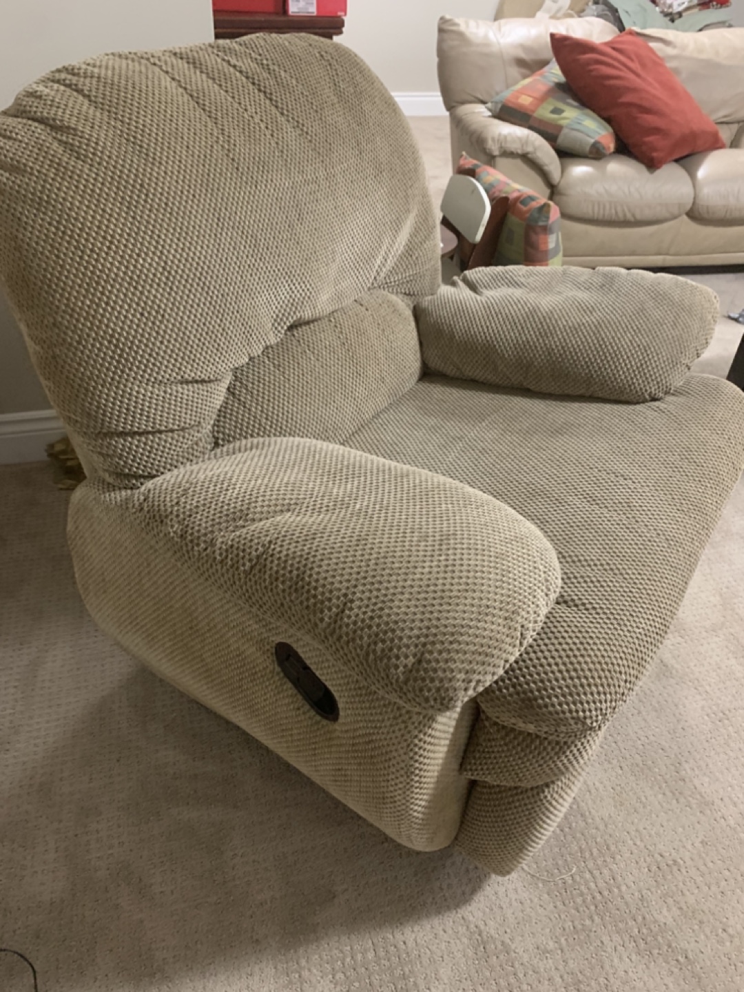 Beige Recliner Chair - photo 2