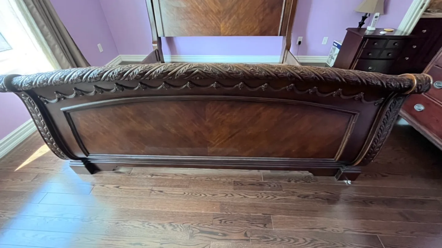 King Bed image indicator(4)