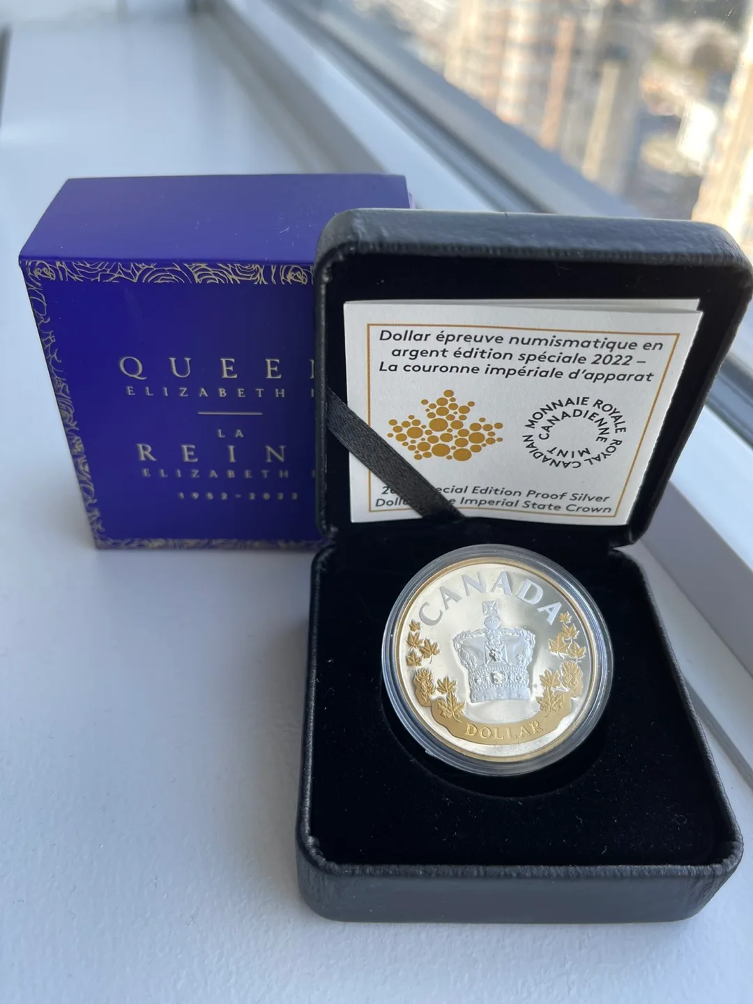 2022 Proof Silver Dollar - The Imperial State Crown image indicator(2)