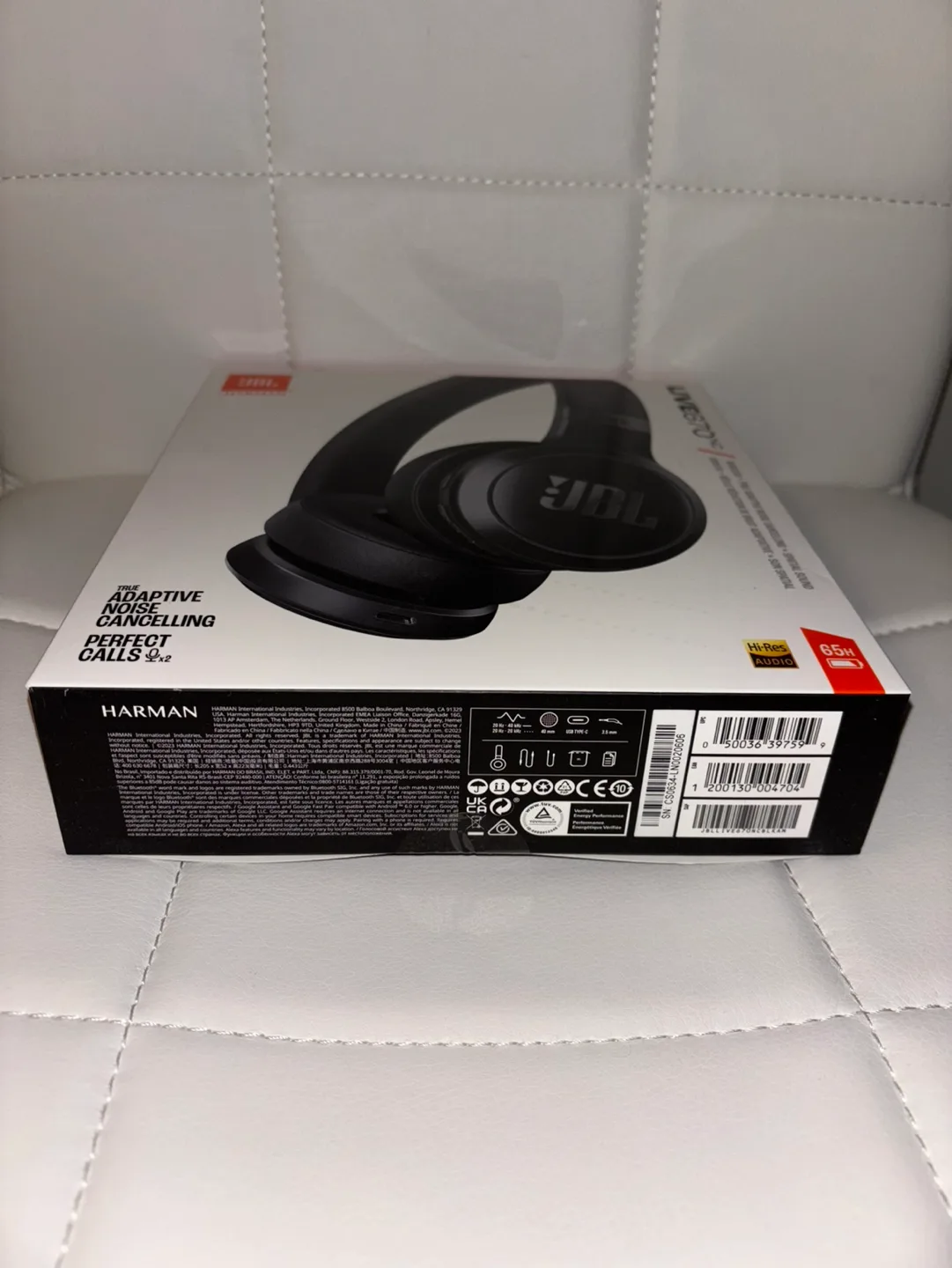 JBL Live 670NC On-Ear Noise Cancelling Bluetooth Headphones image indicator(3)
