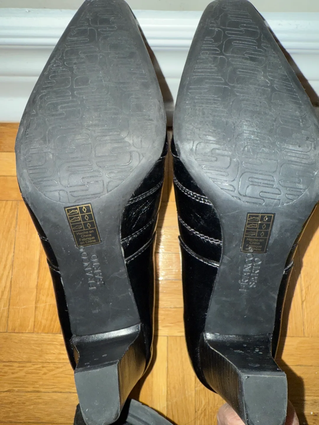 Franco Sarto Black Leather Heels image indicator(2)
