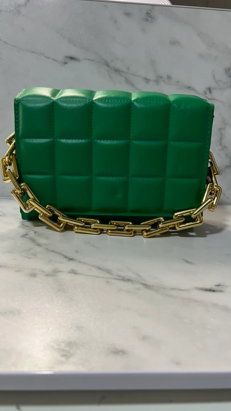 Textured Green Quilted Chain Bag thumbnail