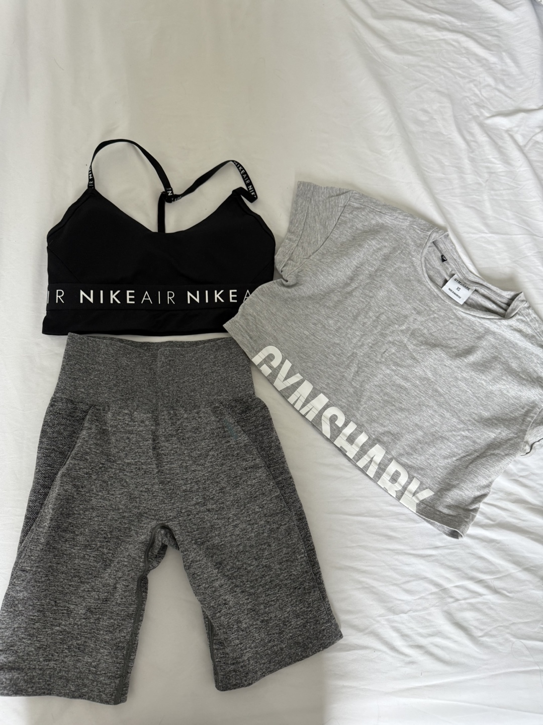 Nike Sports Bra & Gymshark Workout Set