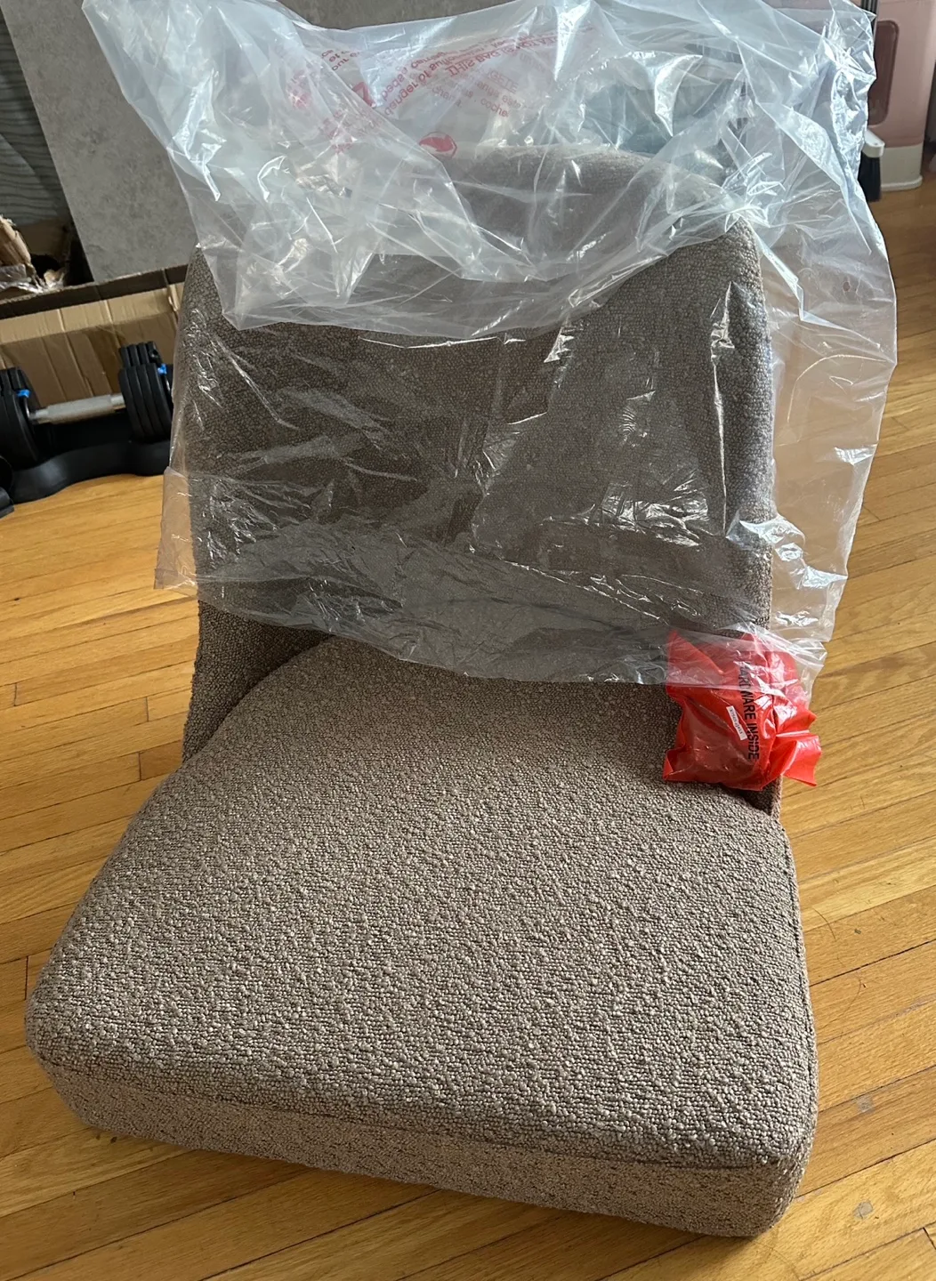 Assembled Mid-Century Modern living room chair image indicator(2)