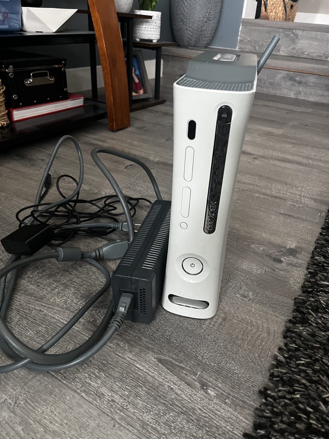 Xbox 360 Console, Kinect Sensor, and Accessories Bundle - photo 2