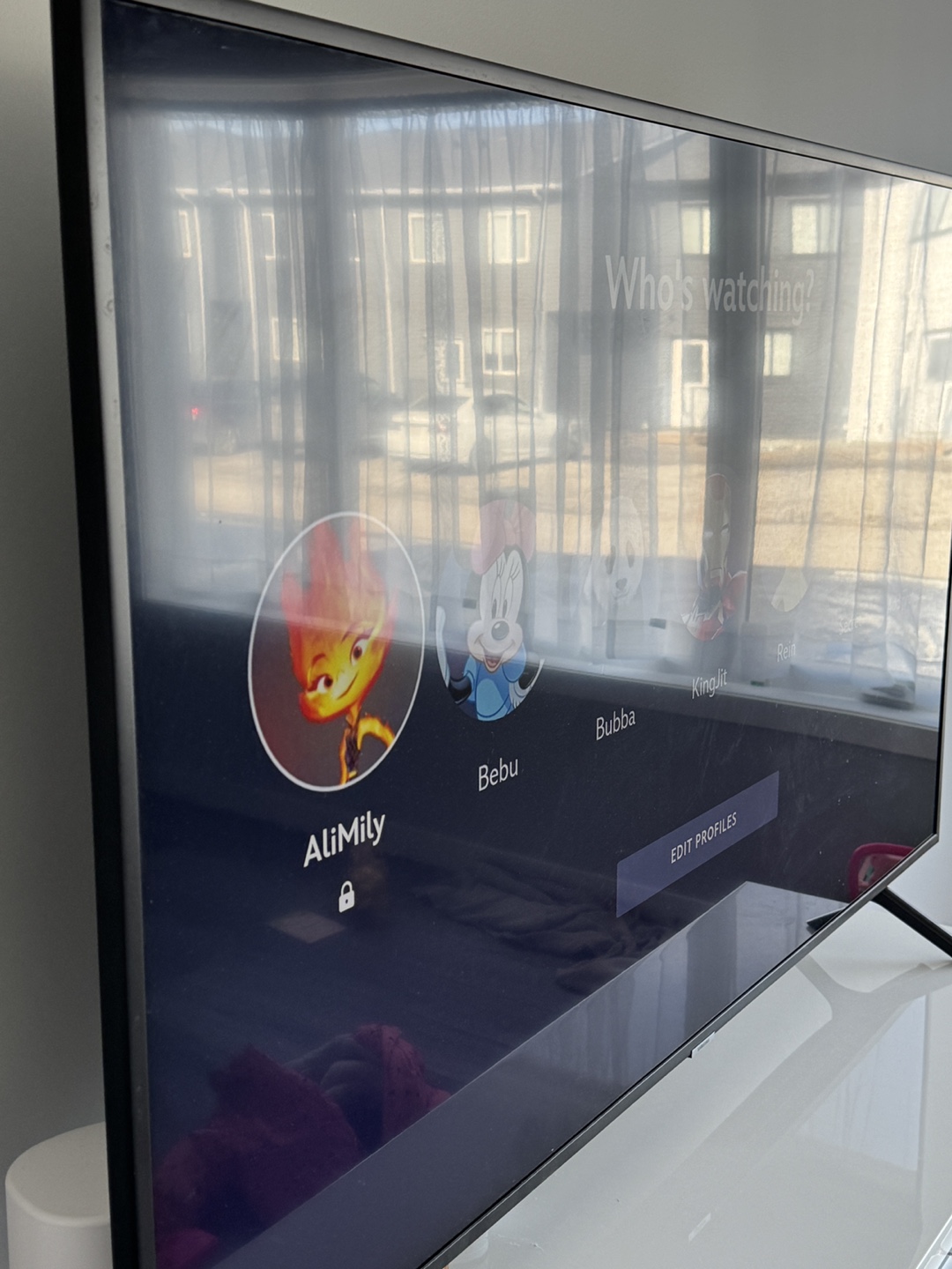 Samsung 58" 4K Ultra HD Smart TV - photo 3