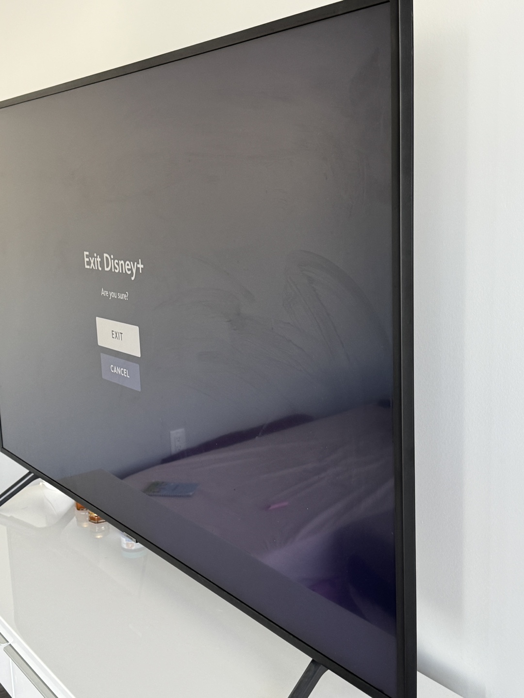 Samsung 58" 4K Ultra HD Smart TV - photo 2
