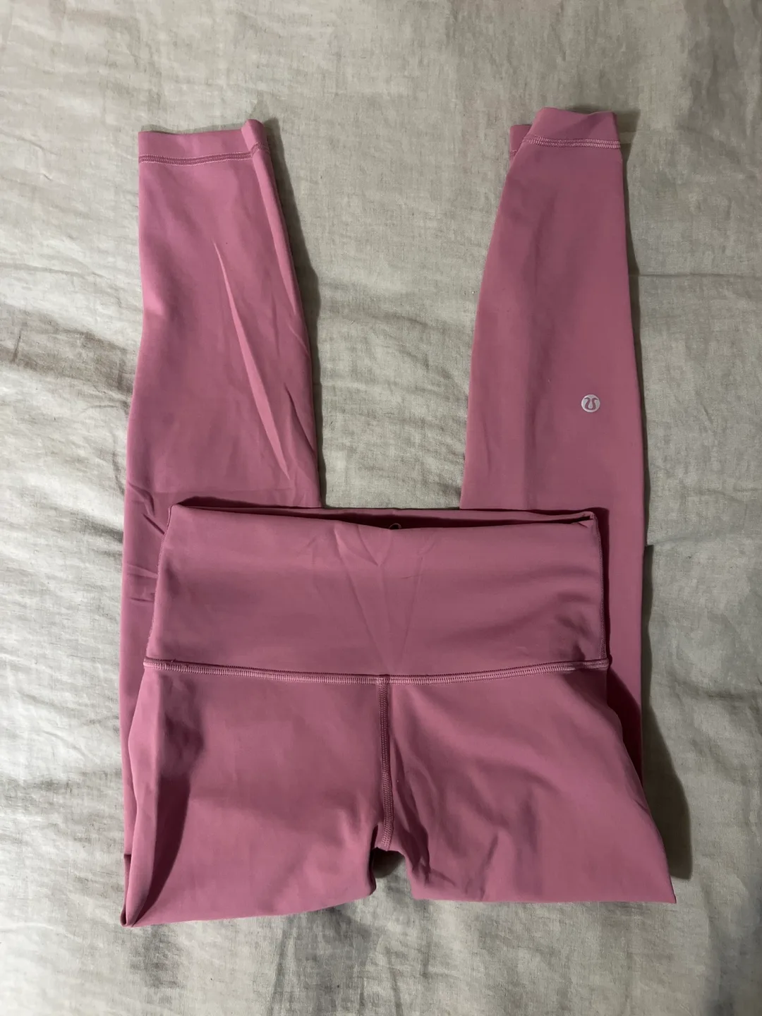 Lululemon Wunder Train Set in Velvet Dust - size 6 image indicator(5)