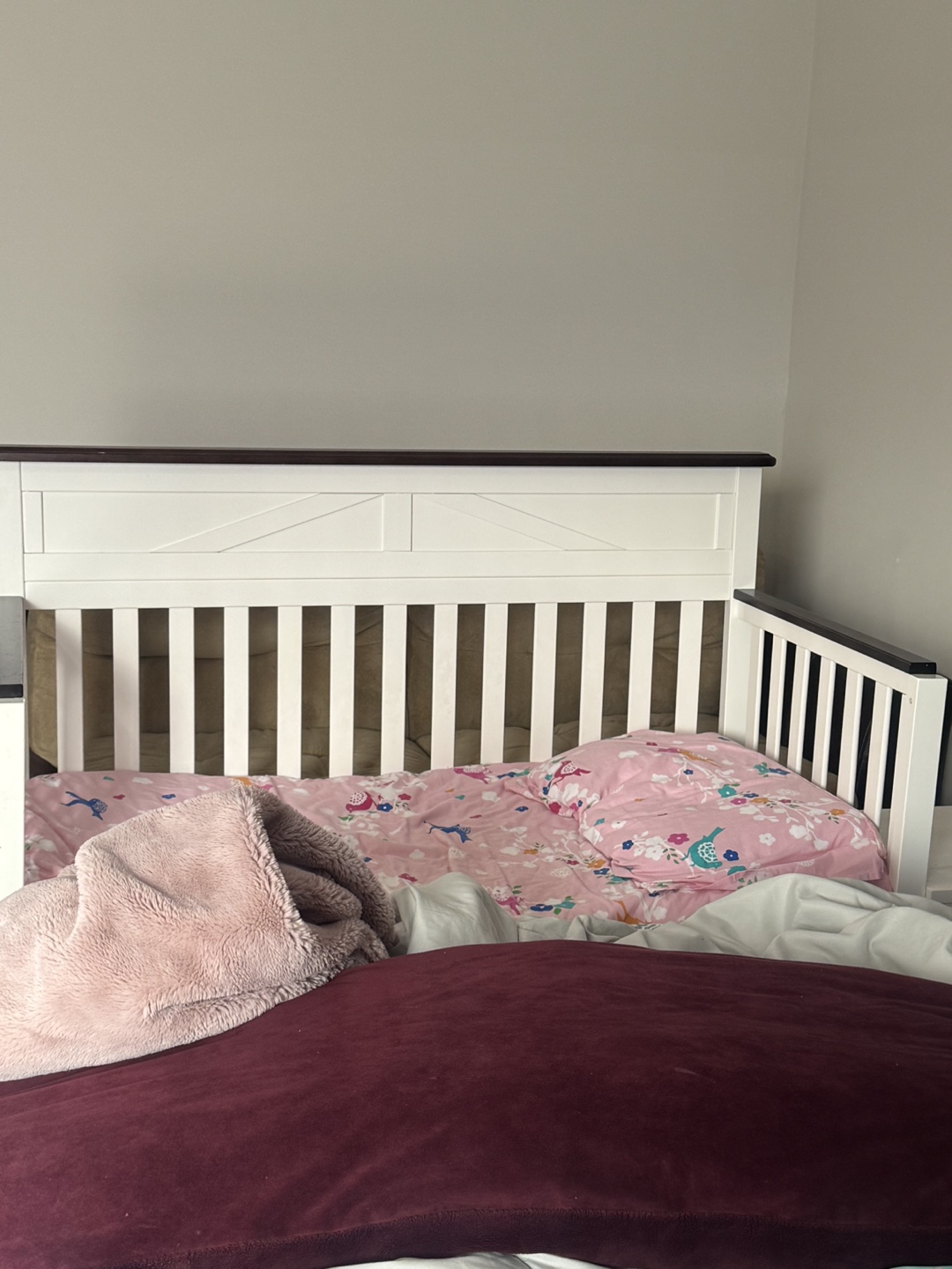 White and Dark Brown Toddler Bed - photo 2