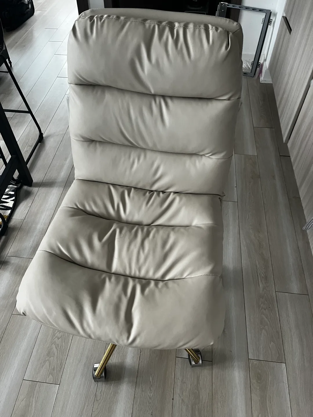 Beige Office Chair with Gold Base image indicator(2)