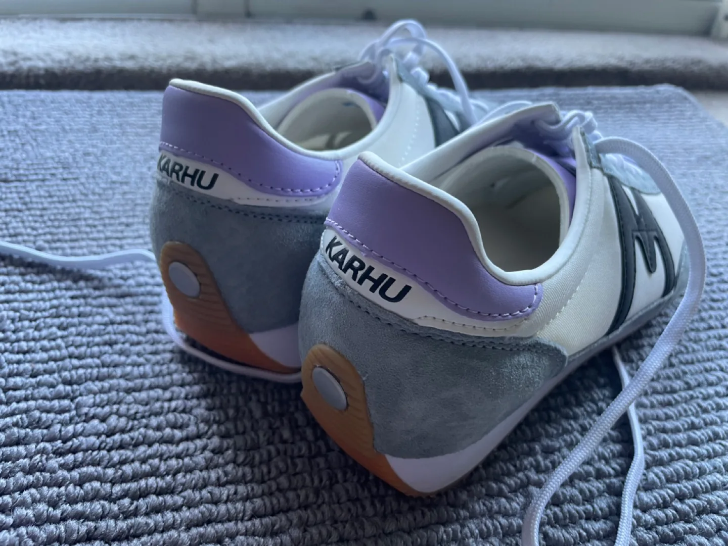 Karhu Mestari Sneakers - Women's Size 9/Men’s 7.5 image indicator(4)