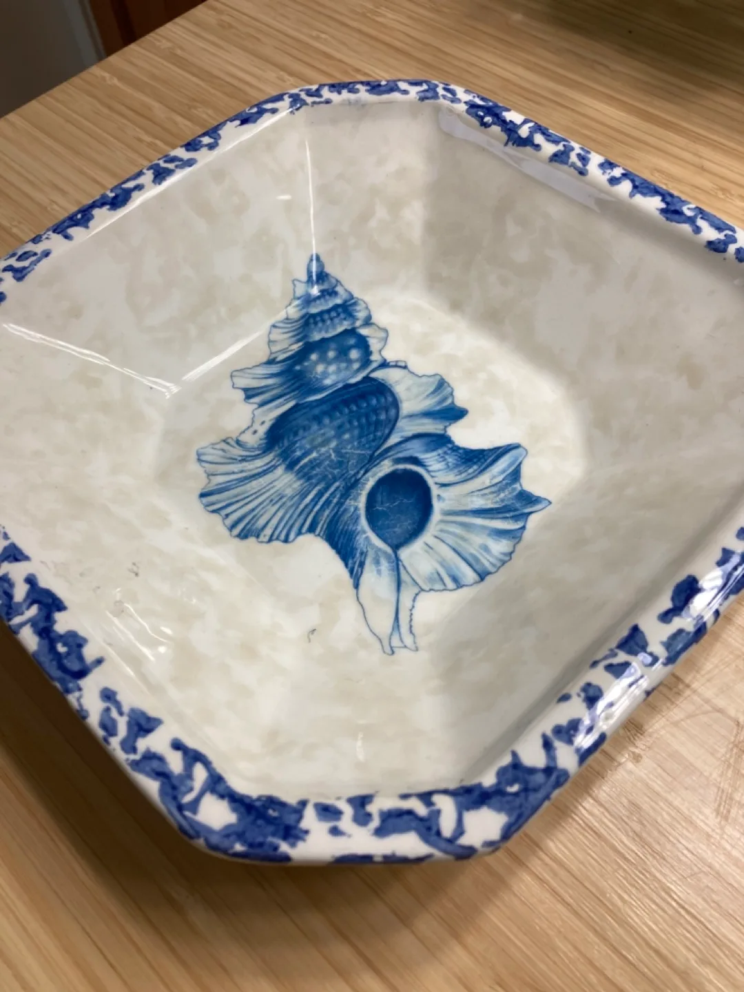 Antique Decorative Bowl with Seashell image indicator(3)