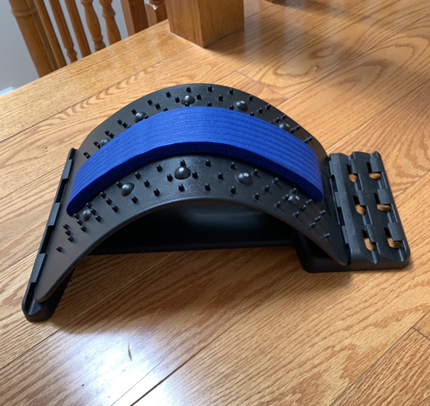 Portable back stretcher for lumbar back relief - photo 2