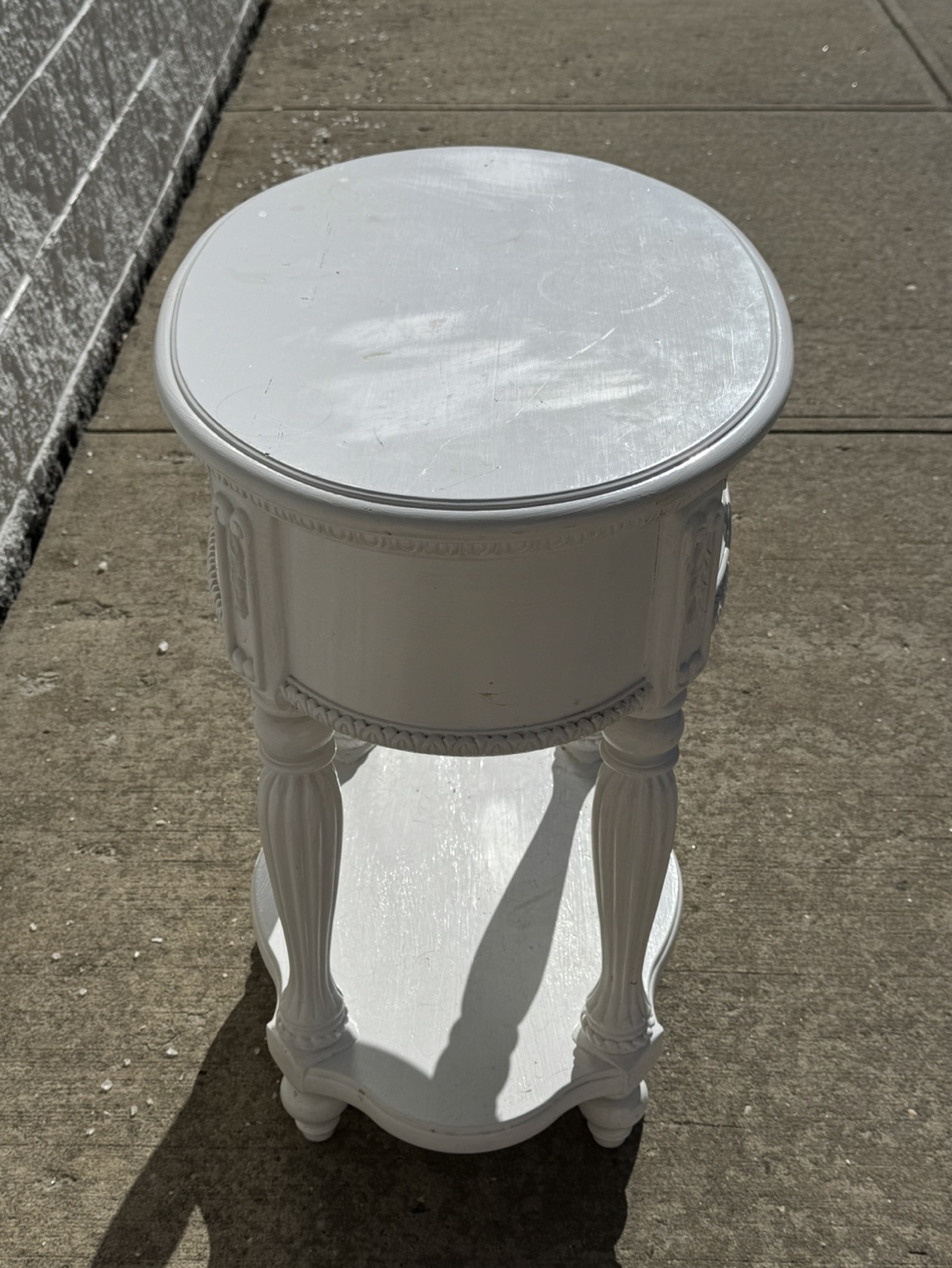 White Oval End Table with Drawer - photo 2