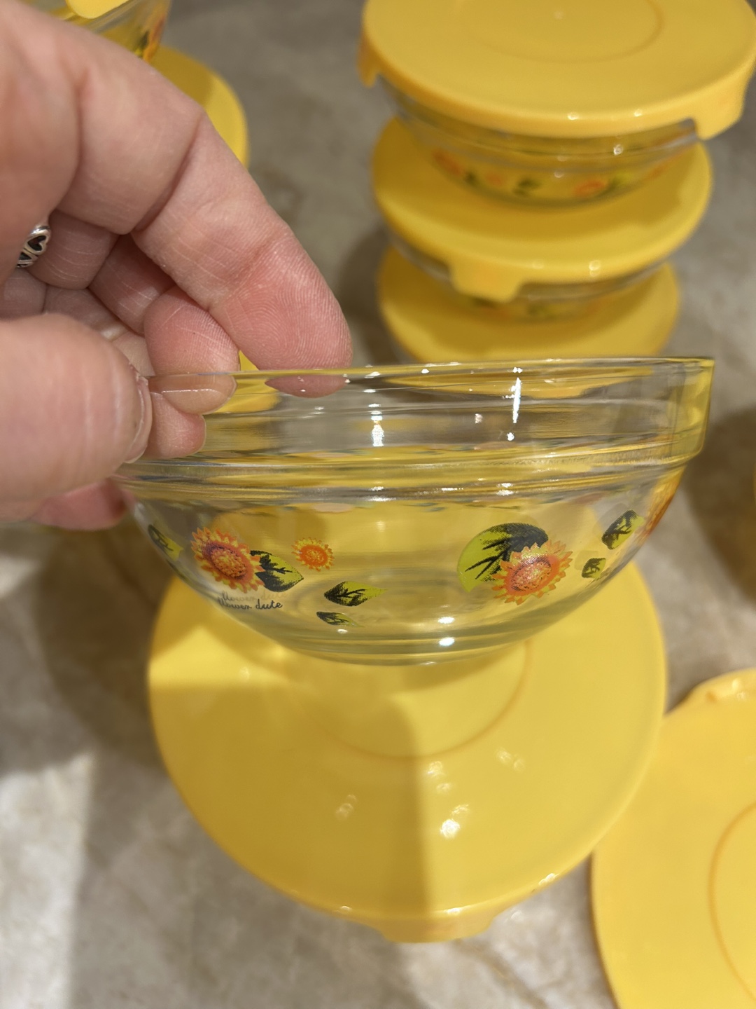 13 Glass Bowls With Lids - Sunflower Designs (Adorable) - photo 4