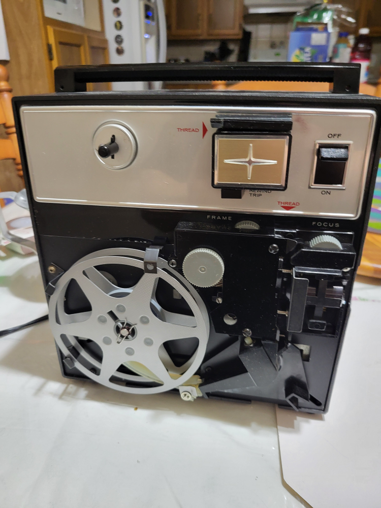 Vintage Kodak Automatic 8 Projector Model 1 - photo 3