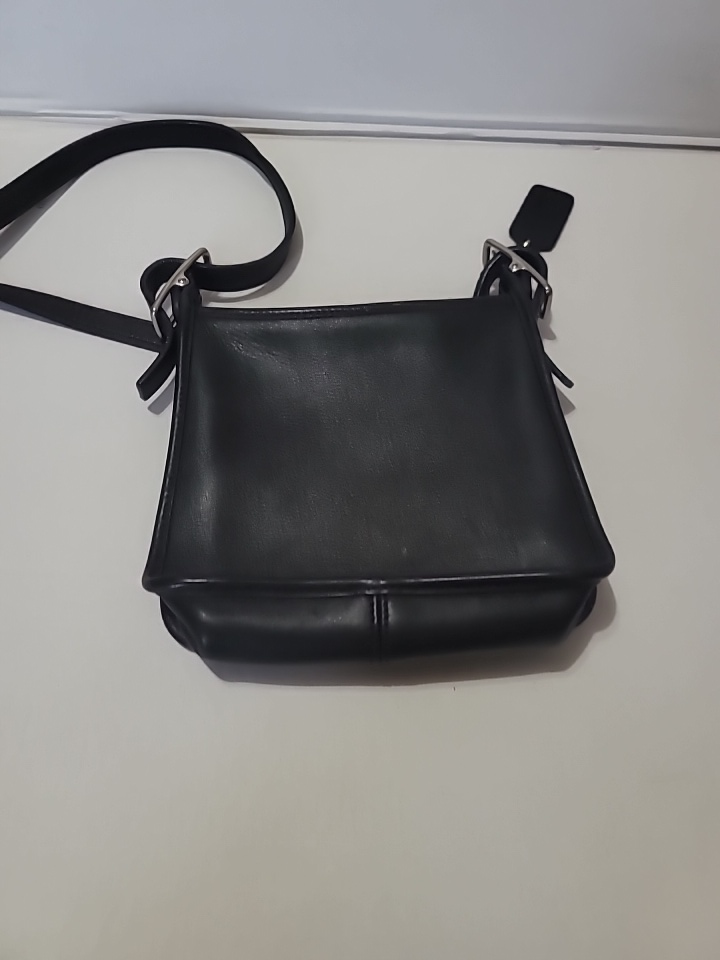 Vintage Small Coach Leather Bag Crossbody 6610 Great Condition