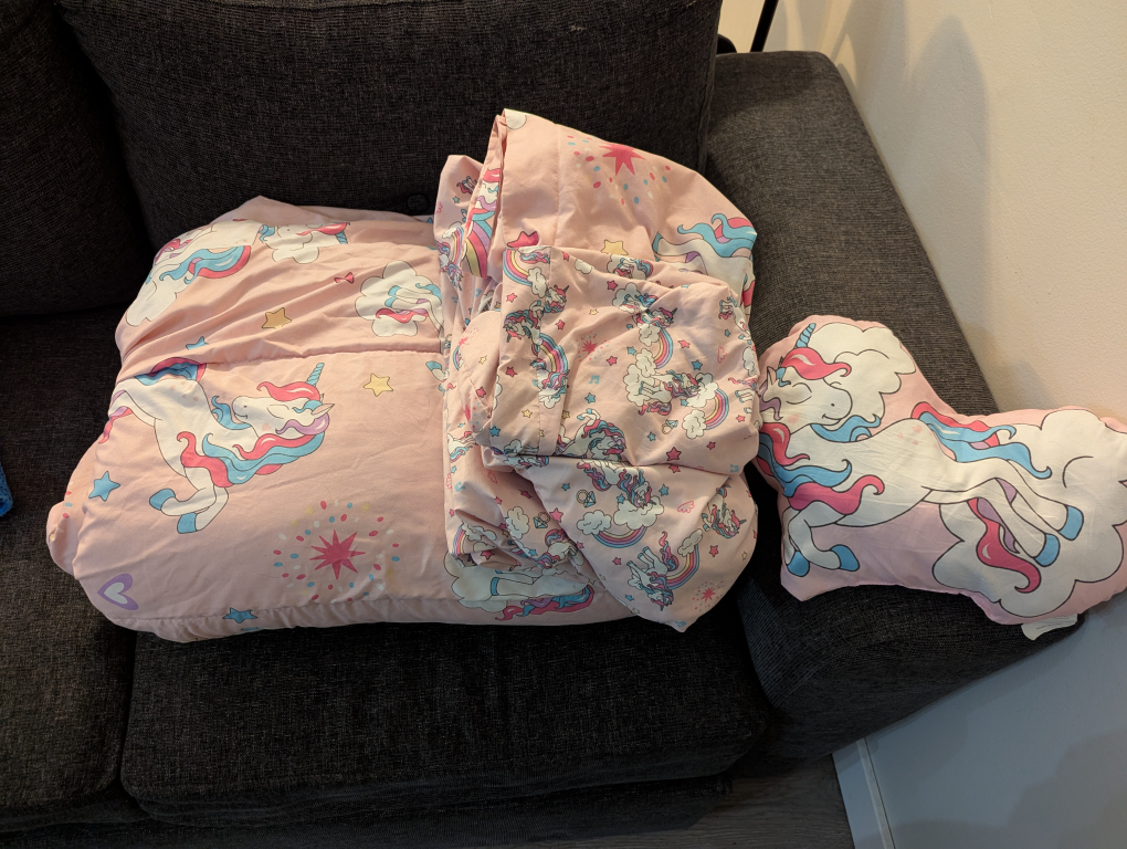 Mooreeke Unicorn Twin Comforter Bed Set & Mermaid Tail Blanket