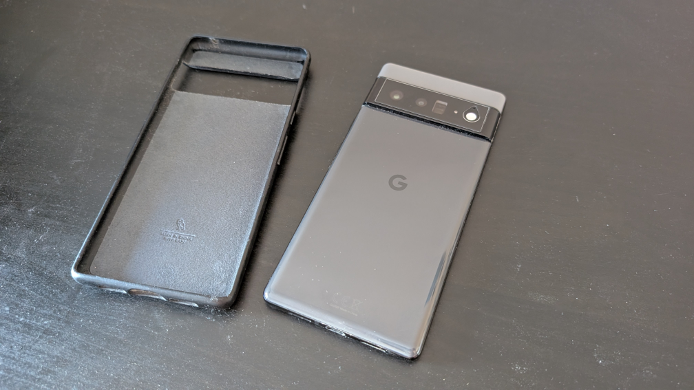 Google Pixel 6 Pro phone & case - photo 3