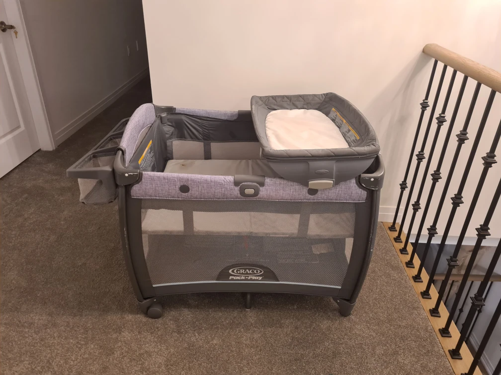 Graco Pack 'n Play Playard with Changer - photo 2