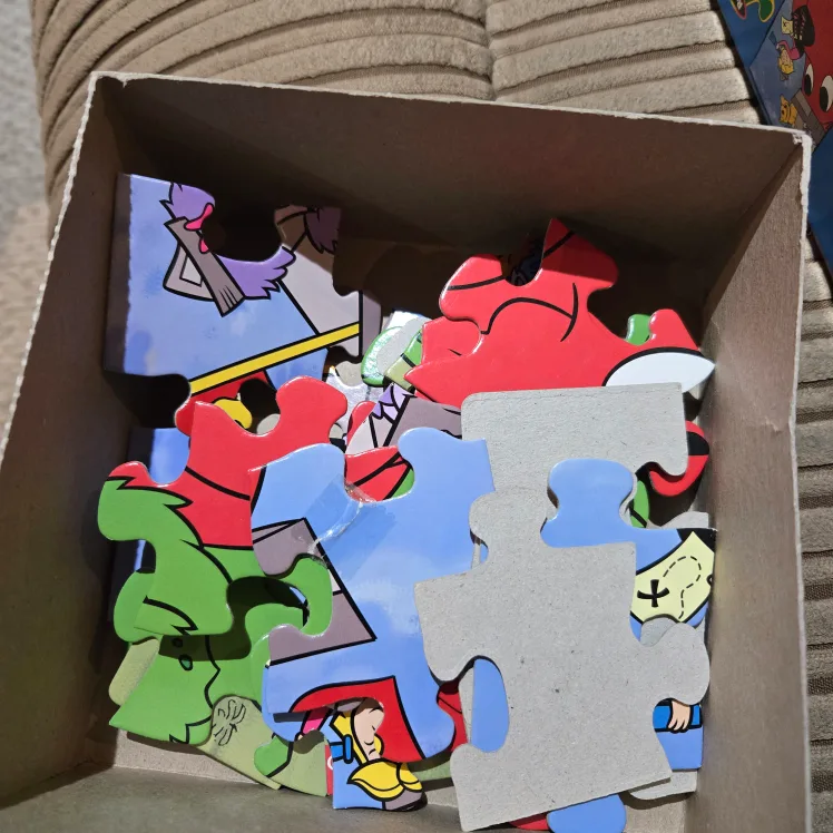 🏈 Clifford the Big Red Dog 25-Piece Puzzle 🏈 image indicator(2)