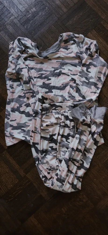 womens PJ set #freecycle thumbnail