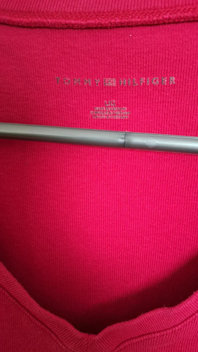 Tommy Hilfiger Datk Pink V-Neck Thick T-Shirt image indicator(2)