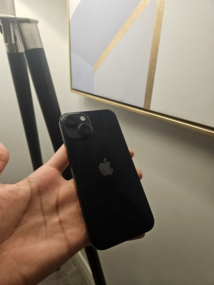 iPhone 14 Black - 94% Battery Health image indicator(5)