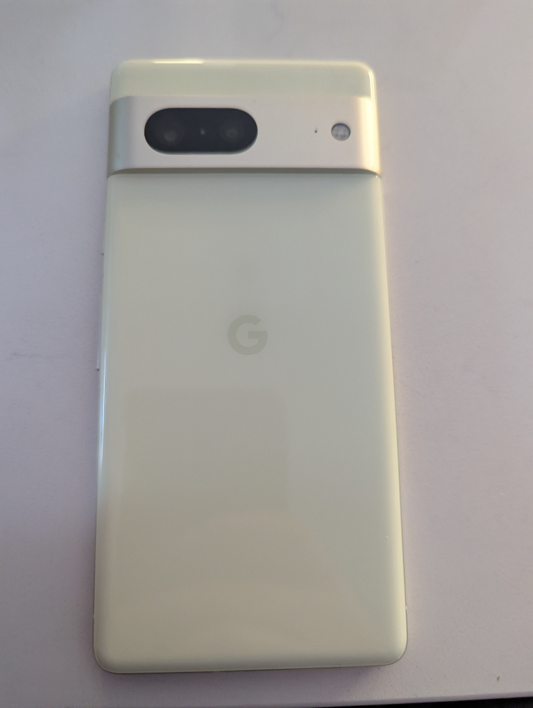 Google Pixel 7a -  Lightly Used -  Excellent Condition - photo 2