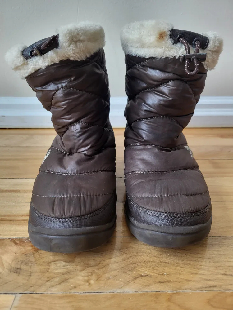 The North Face HydroSeal™ Winter Boots (US9) image indicator(4)
