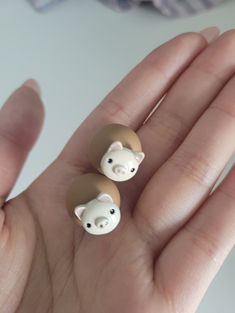 Adorable Pig Stud Earrings - photo 2