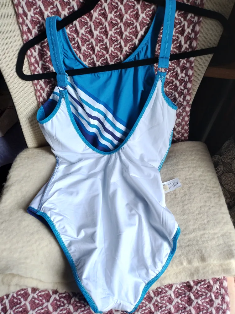 NEW - Gottex Women's long life Swimsuit image indicator(4)