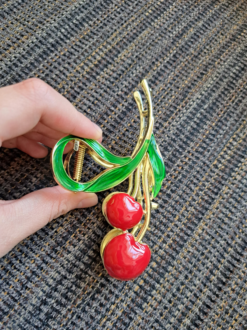 Cherry Claw Hair Clip #freecycle