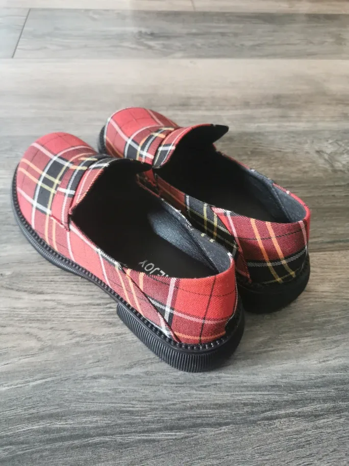 REREJOY Red Plaid Loafer Shoes - Size 41 image indicator(2)