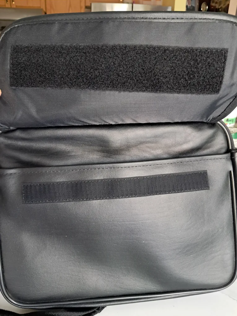 🏈Black Laptop Messenger Bag image indicator(3)