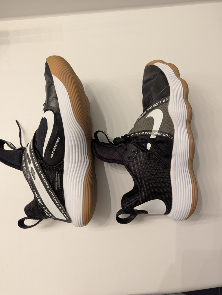6.5 Nike React Hyperset Volleyball Shoes