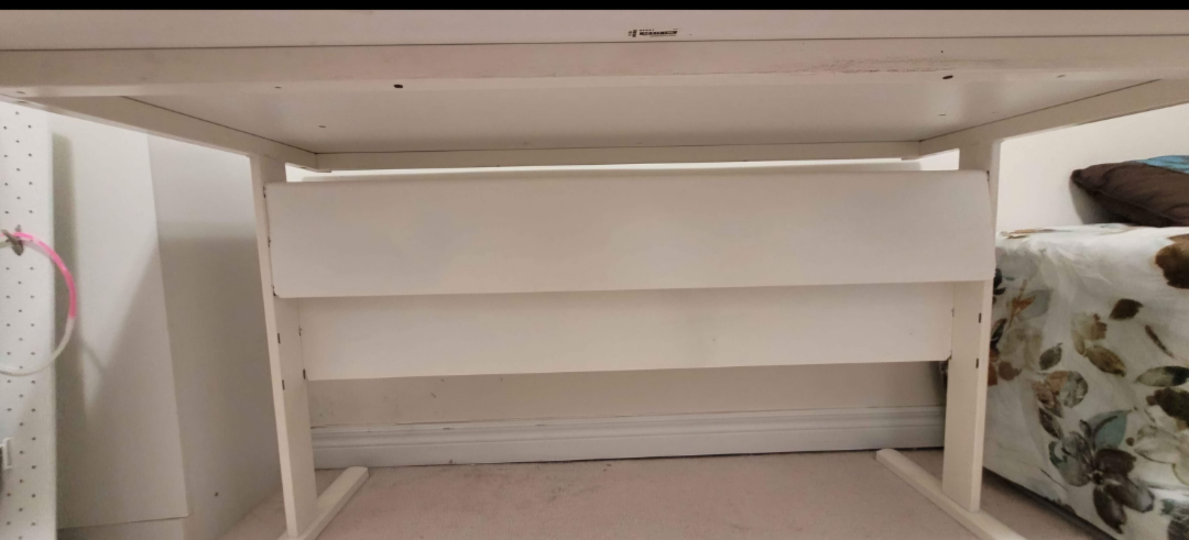 Computer desk,  white, 55 inch length, Used, Brampton - photo 3