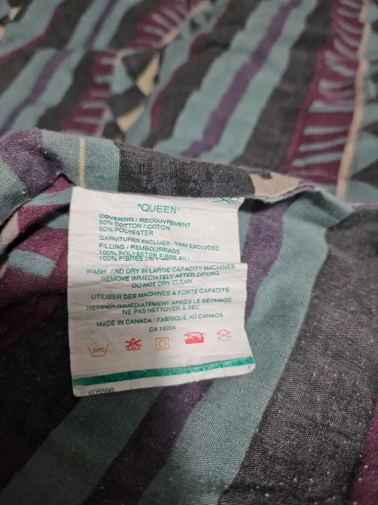 Queen Size Southwestern Print Quilt image indicator(2)