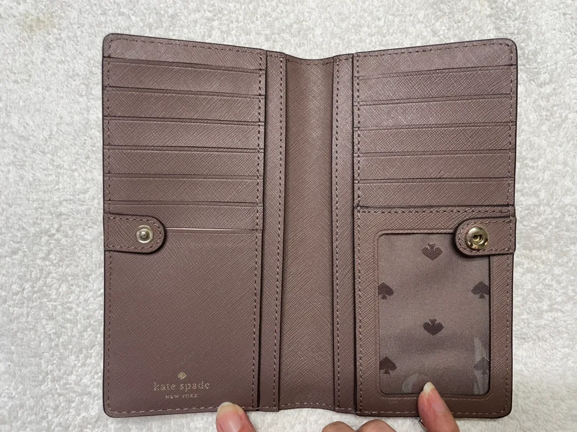 Kate Spade leather wallet image indicator(3)