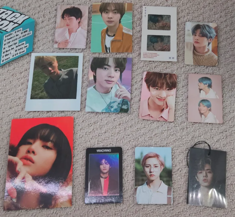 KPOP Photocard Lot - BTS, NCT, & More! image indicator(2)