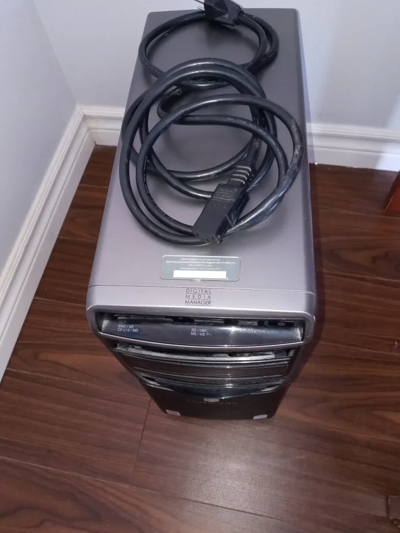 Old Gateway Desktop Computer image indicator(2)