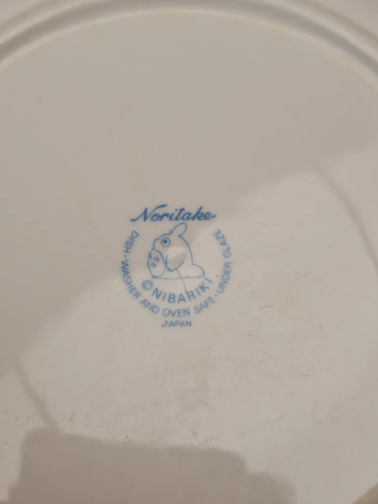 Noritake Studio Ghibli Totoro Plate image indicator(2)