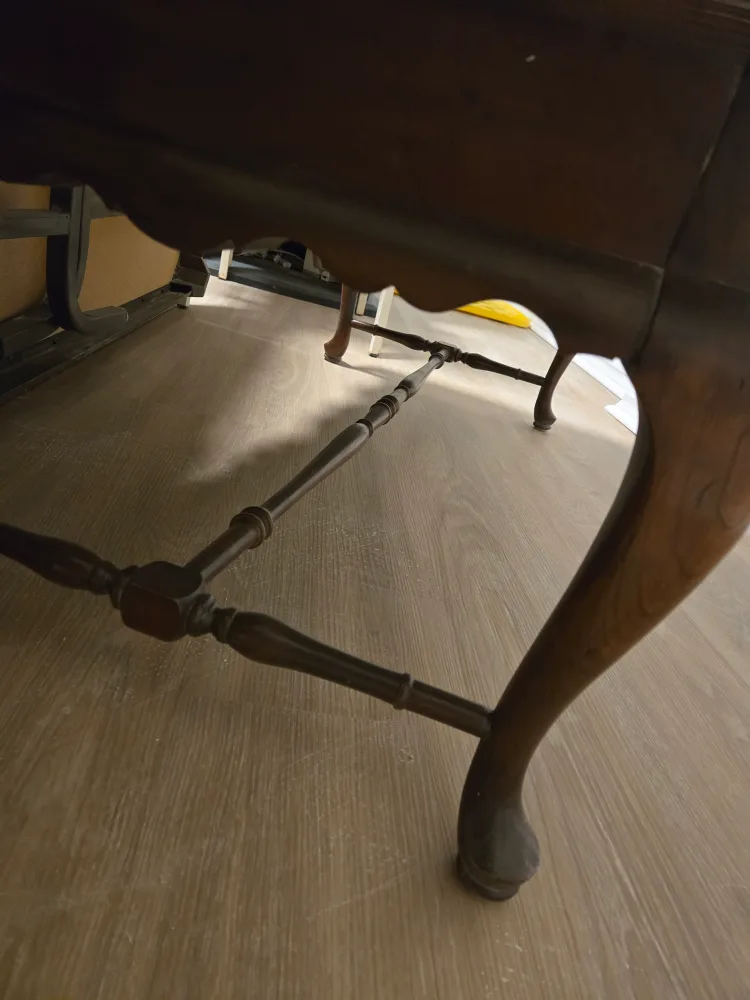 Vintage Wooden Coffee Table image indicator(3)