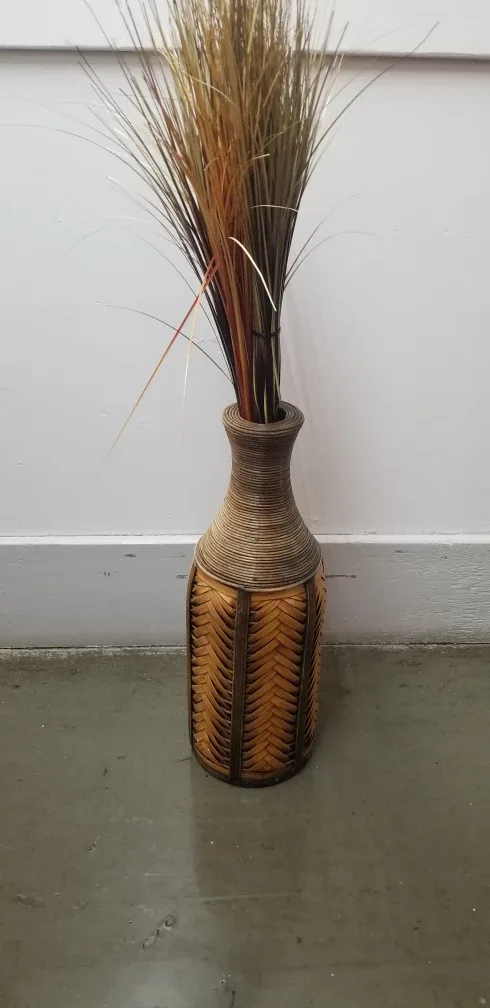 Woven Vase with Dried Floral Arrangement image indicator(5)