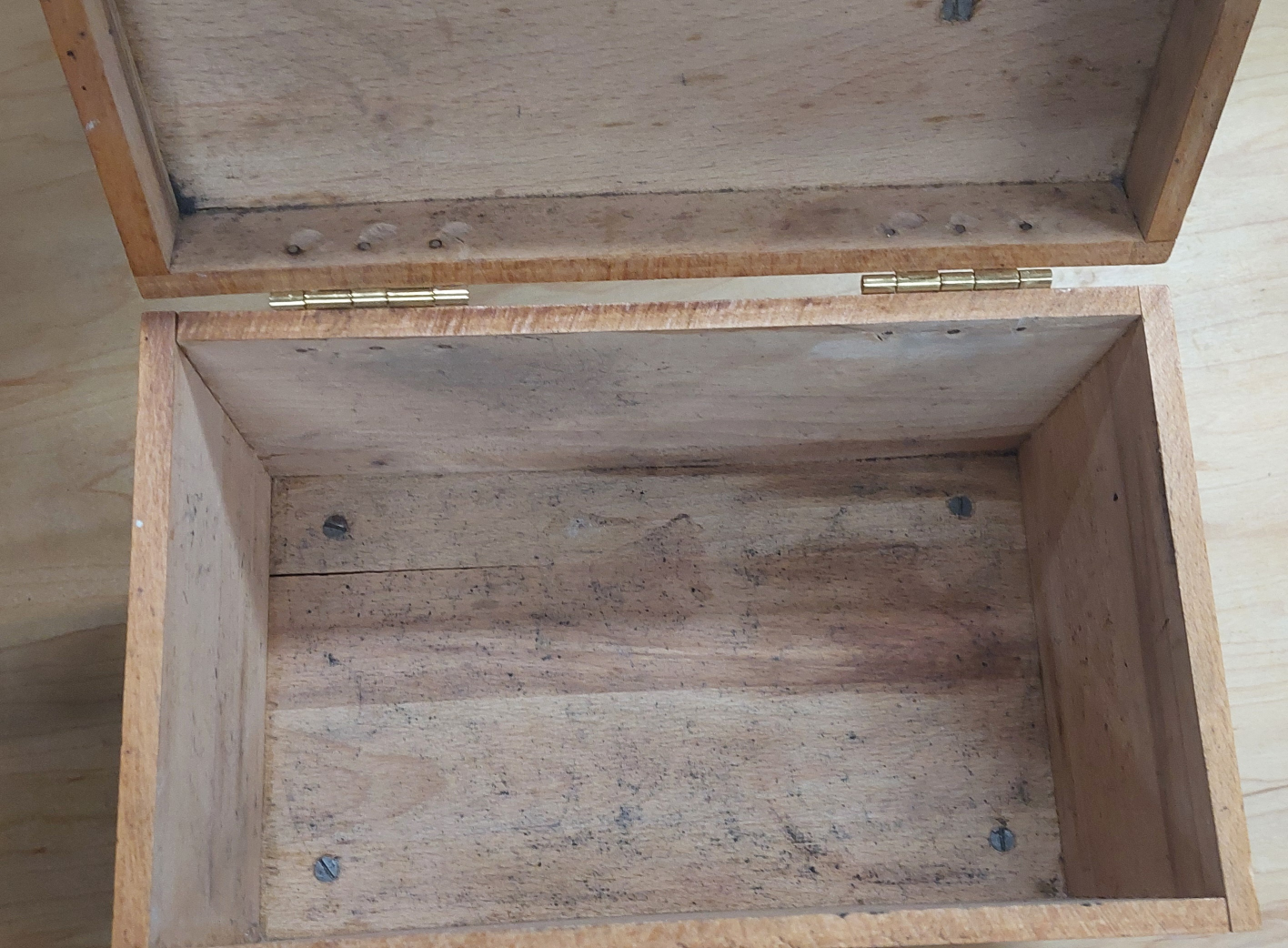 Vintage Wooden Shoe Shine Box with Horn - photo 3
