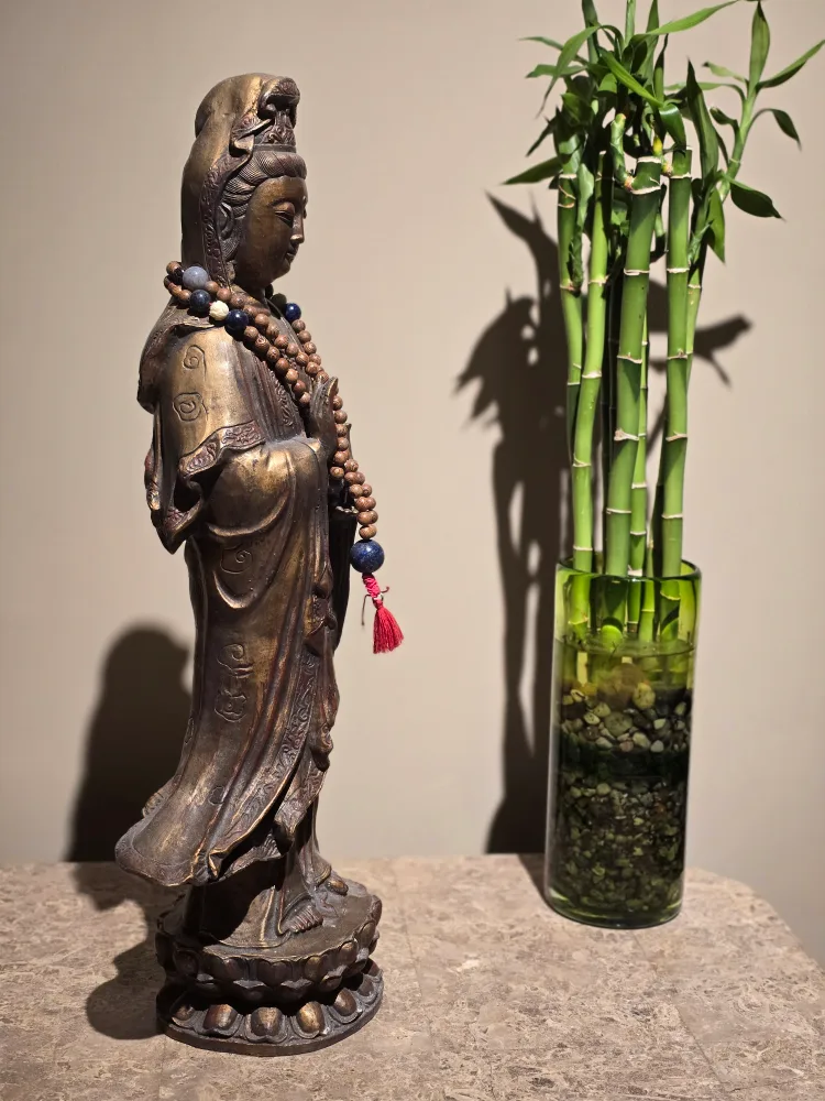 Antique Guan Yin Statue image indicator(5)