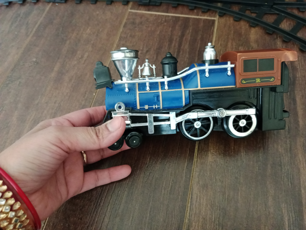 Toy Train Set with Tracks - photo 2
