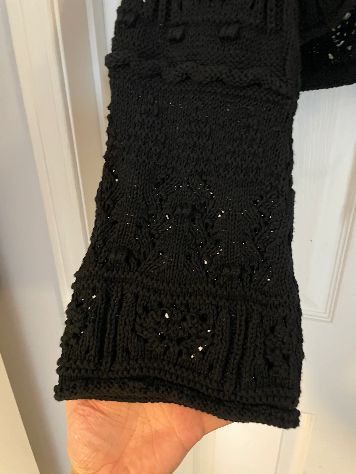 Zara Black Knitted Cropped Cardigan image indicator(5)