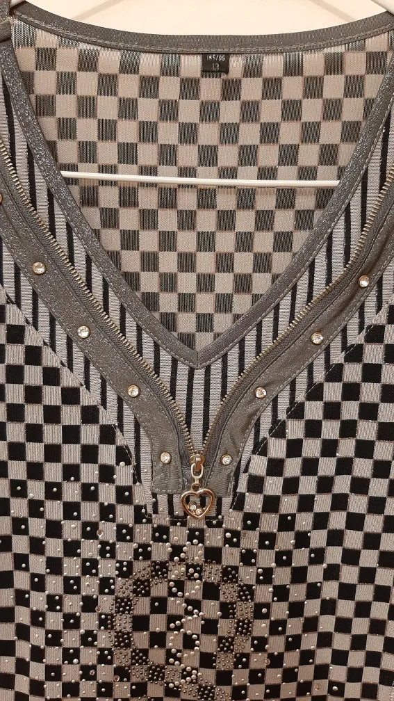 Stylish Checkered Top with Rhinestone Detail image indicator(3)